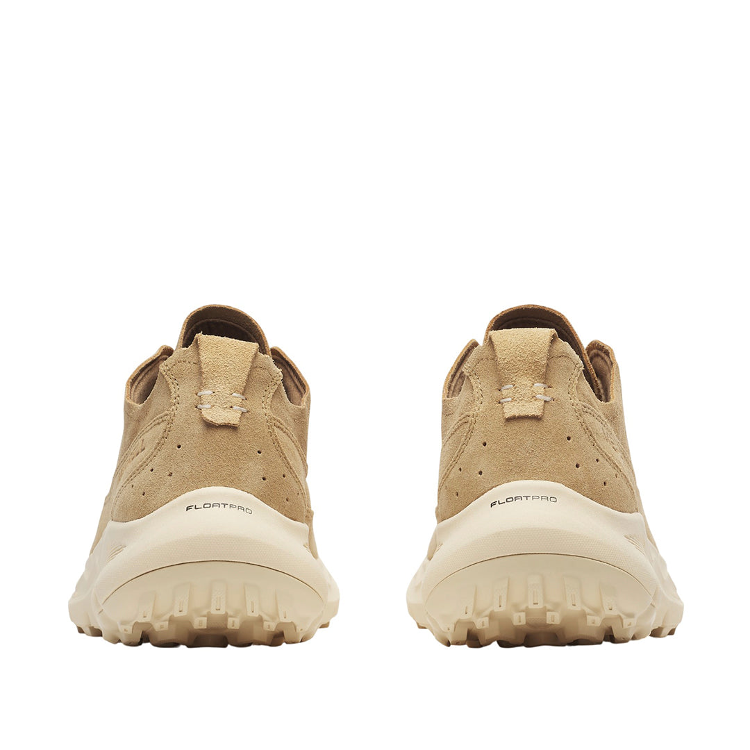 Tennis Nova 4 Traveller para hombre color beige